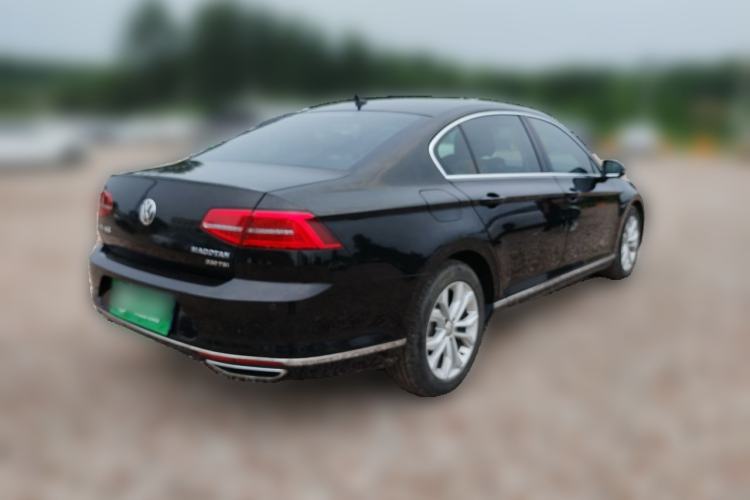 Used Volkswagen Magotan 2019 330TSI DSG Luxury Model China V Standard Rear Right 45 Deg