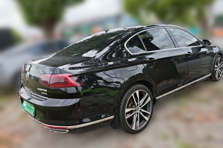 Used Volkswagen Magotan 2019 330TSI DSG Luxury Model China V Standard Rear Right 45 Deg