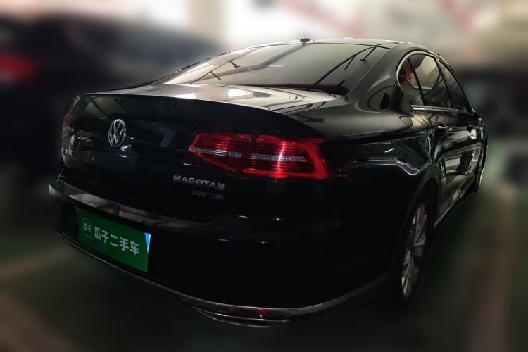 Used Volkswagen Magotan 2019 330TSI DSG Luxury Model China V Standard Rear Right 45 Deg