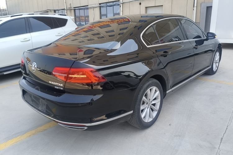 Used Volkswagen Magotan 2019 330TSI DSG Leading Edition China V Standard Rear Right 45 Deg