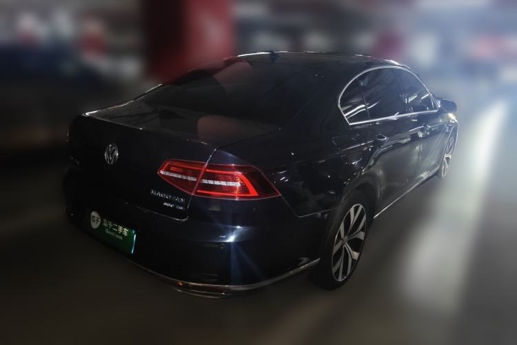 Used Volkswagen Magotan 2019 330TSI DSG Luxury Model China V Standard Rear Right 45 Deg