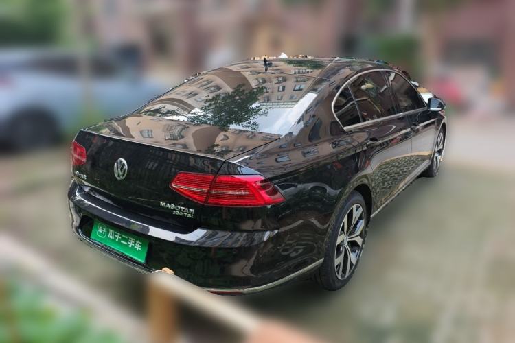 Used Volkswagen Magotan 2019 330TSI DSG Luxury Model China V Standard Rear Right 45 Deg
