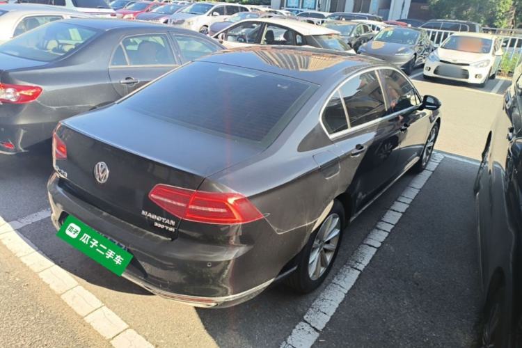 Used Volkswagen Magotan 2019 330TSI DSG Leading Edition China V Standard Rear Right 45 Deg