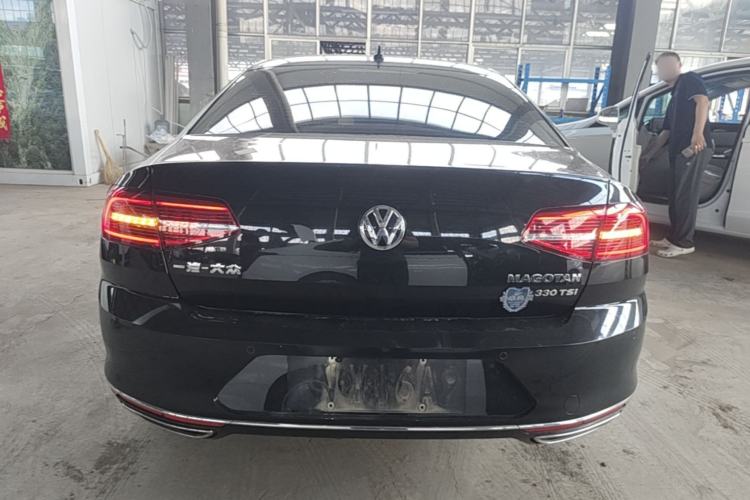 Used Volkswagen Magotan 2019 330TSI DSG Luxury Version China VI Standard Rear