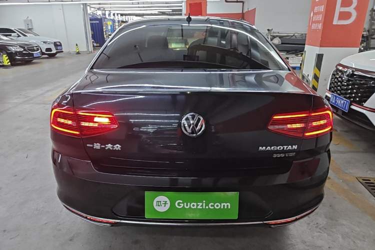 Used Volkswagen Magotan 2019 330TSI DSG Luxury Version China VI Standard Rear