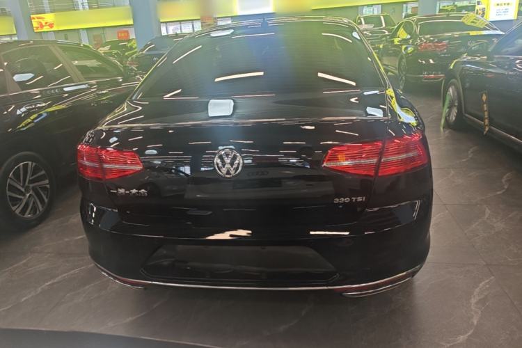 Used Volkswagen Magotan 2019 330TSI DSG Luxury Version China VI Standard Rear