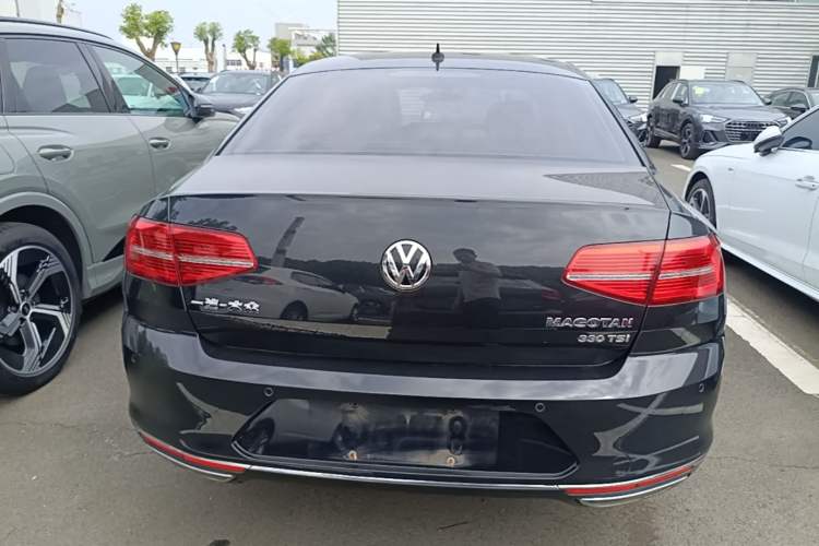 Used Volkswagen Magotan 2019 330TSI DSG Luxury Model China V Standard Rear