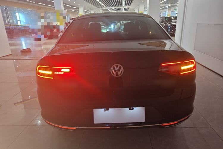 Used Volkswagen Magotan 2019 330TSI DSG Leading Model China VI Standard Rear