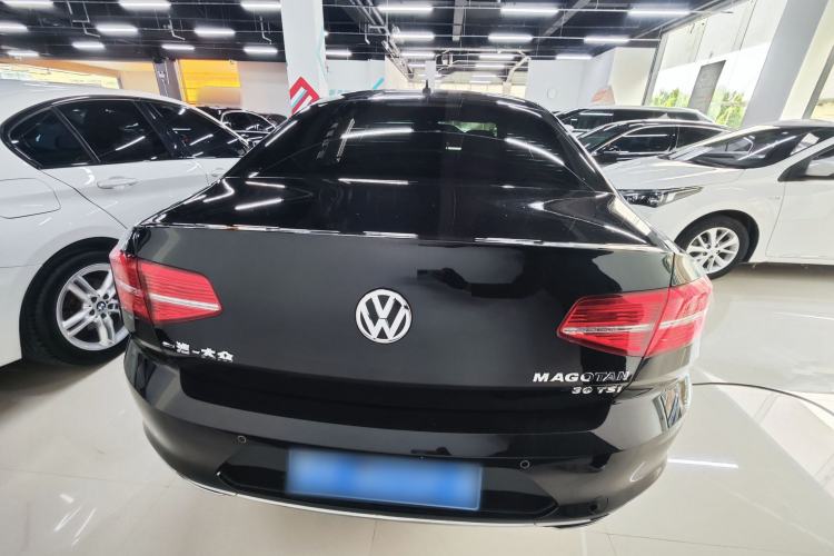 Used Volkswagen Magotan 2019 330TSI DSG Luxury Model China V Standard Rear