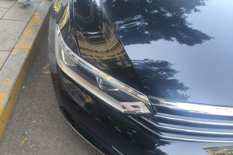 Used Volkswagen Magotan 2019 330TSI DSG Leading Model China VI Standard Right Front Headlight