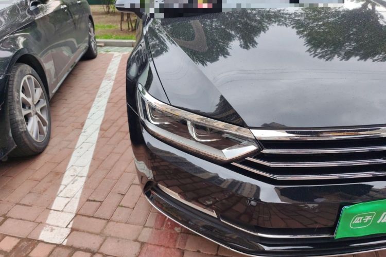 Used Volkswagen Magotan 2019 330TSI DSG Leading Model China VI Standard Right Front Headlight