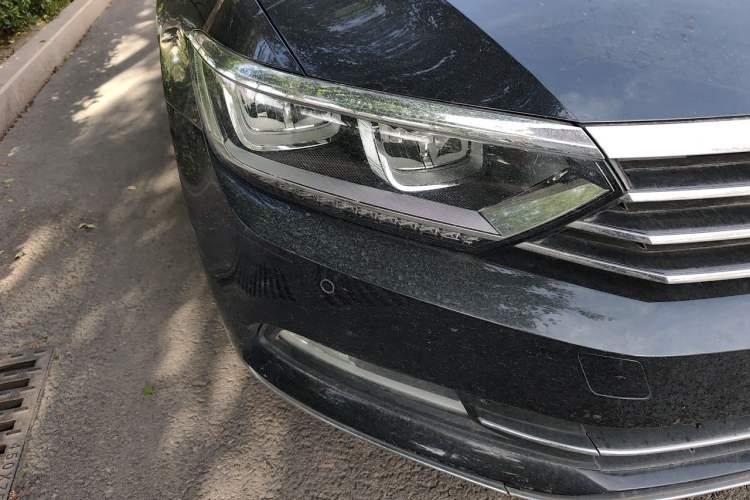 Used Volkswagen Magotan 2019 330TSI DSG Luxury Model China V Standard Right Front Headlight