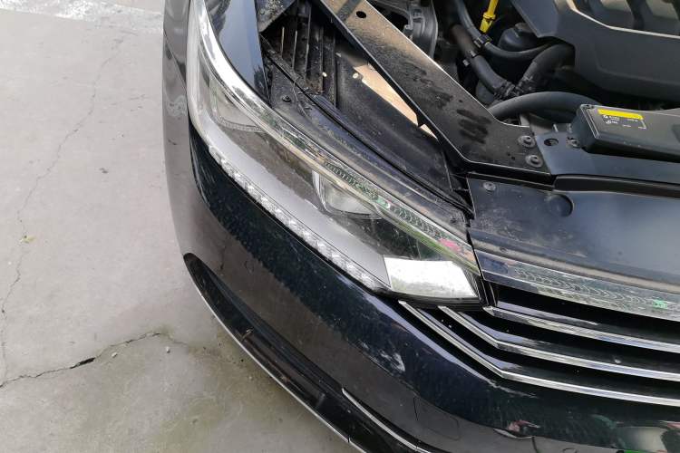 Used Volkswagen Magotan 2019 330TSI DSG Luxury Model China V Standard Right Front Headlight