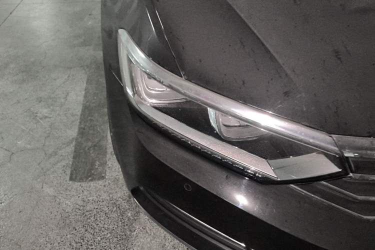 Used Volkswagen Magotan 2019 330TSI DSG Leading Model China VI Standard Right Front Headlight