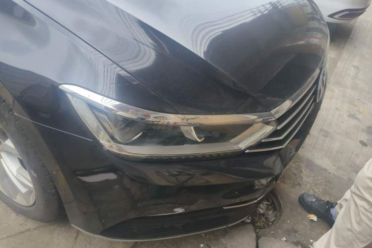 Used Volkswagen Magotan 2019 330TSI DSG Luxury Model China V Standard Right Front Headlight