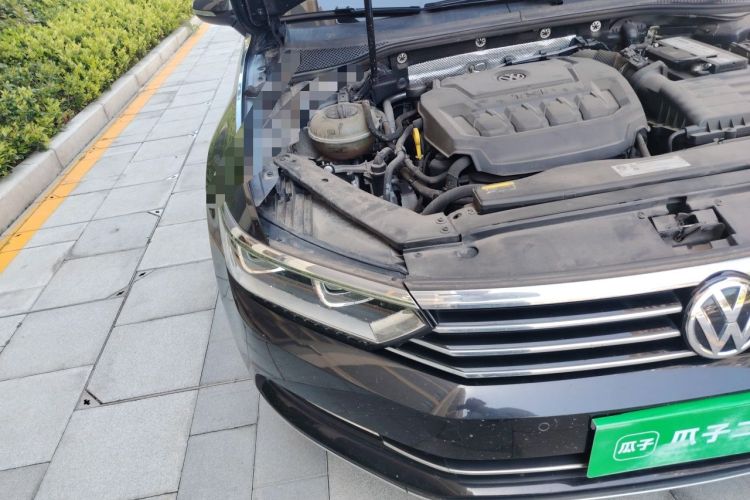 Used Volkswagen Magotan 2019 330TSI DSG Leading Model China VI Standard Right Front Headlight