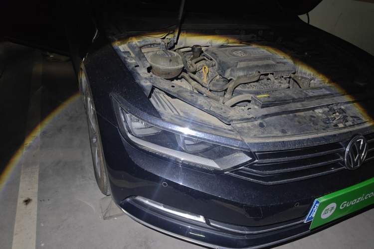 Used Volkswagen Magotan 2019 380TSI DSG Luxury Version China VI Standard Right Front Headlight