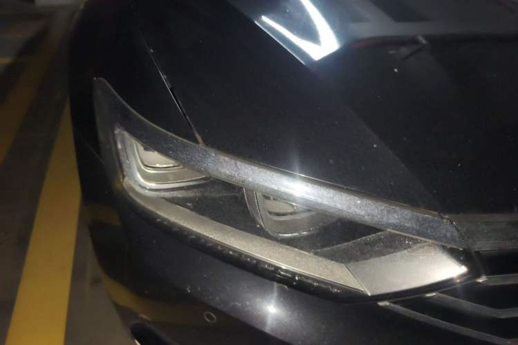 Used Volkswagen Magotan 2019 330TSI DSG Leading Model China VI Standard Right Front Headlight