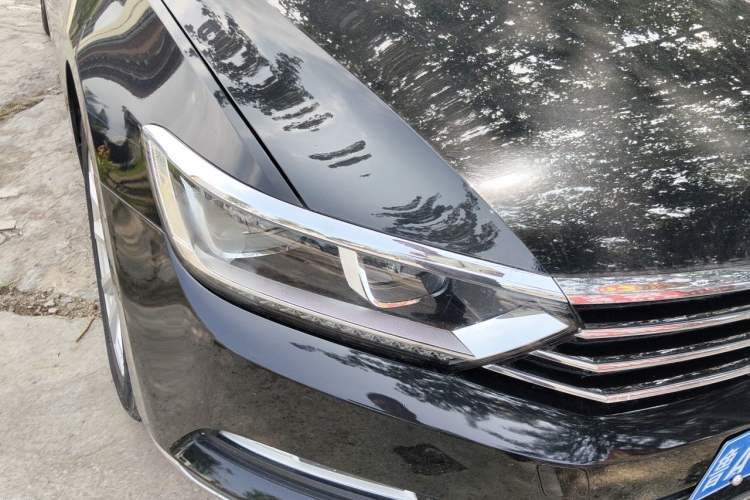 Used Volkswagen Magotan 2019 330TSI DSG Leading Edition China V Standard Right Front Headlight
