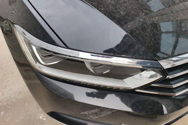 Used Volkswagen Magotan 2019 330TSI DSG Luxury Model China V Standard Right Front Headlight