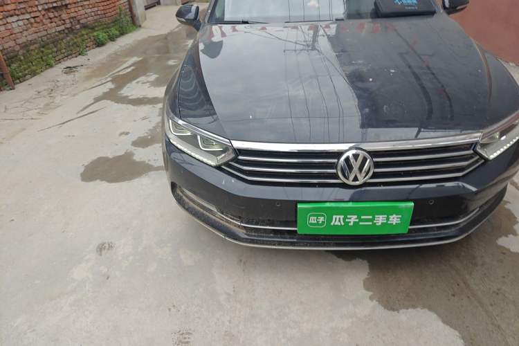 Used Volkswagen Magotan 2019 330TSI DSG Luxury Version China VI Standard Right Front Headlight