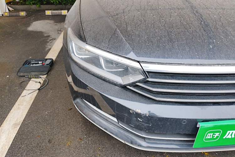 Used Volkswagen Magotan 2019 330TSI DSG Luxury Model China V Standard Right Front Headlight