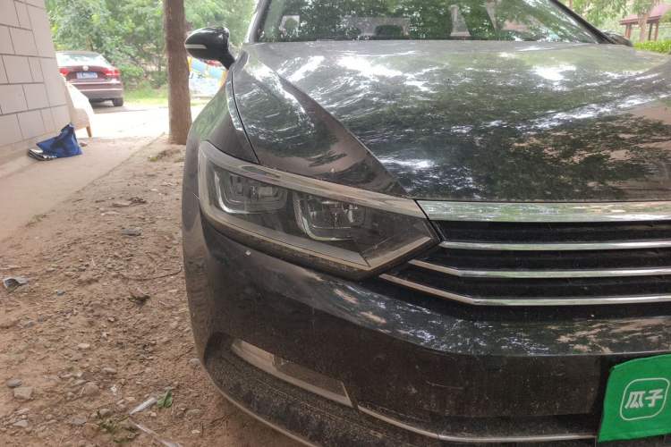 Used Volkswagen Magotan 2019 330TSI DSG Leading Model China VI Standard Right Front Headlight