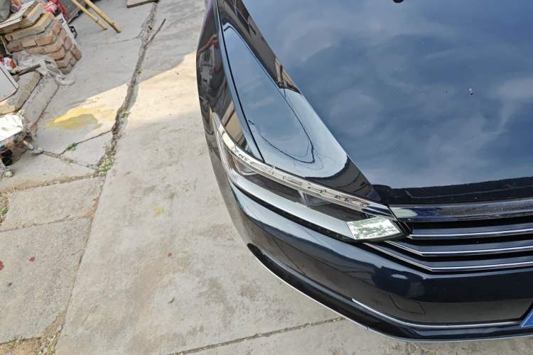 Used Volkswagen Magotan 2019 330TSI DSG Luxury Version China VI Standard Right Front Headlight