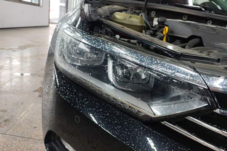 Used Volkswagen Magotan 2019 330TSI DSG Leading Model China VI Standard Right Front Headlight