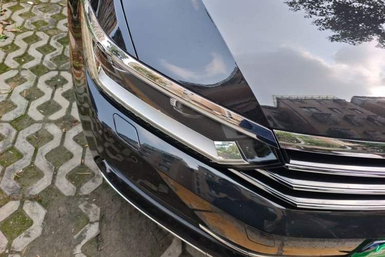 Used Volkswagen Magotan 2019 330TSI DSG Luxury Model China V Standard Right Front Headlight