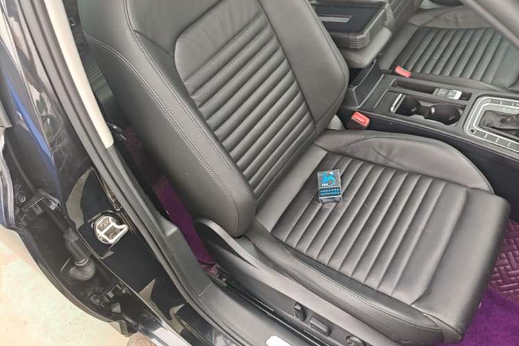 Used Volkswagen Magotan 2019 330TSI DSG Leading Model China VI Standard Right Front Seat