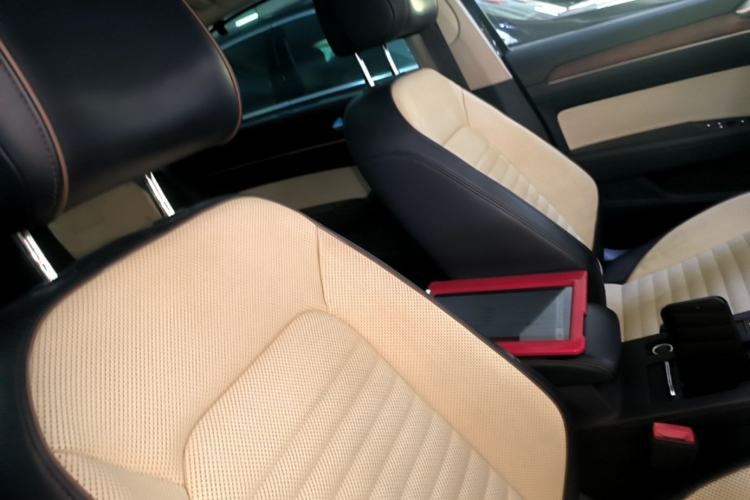 Used Volkswagen Magotan 2019 380TSI DSG Flagship Version China VI Standard Right Front Seat