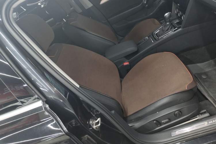 Used Volkswagen Magotan 2019 330TSI DSG Leading Model China VI Standard Right Front Seat