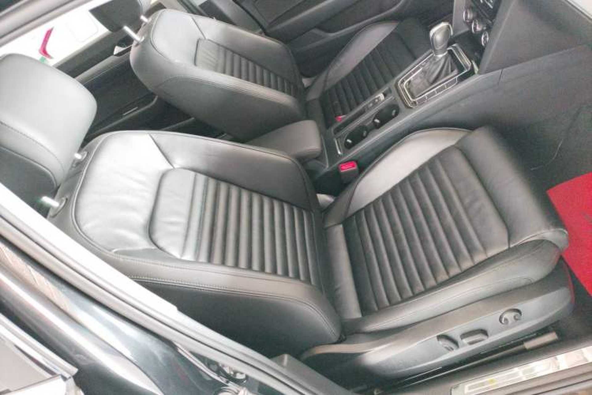 Used Volkswagen Magotan 2019 330TSI DSG Leading Edition China V Standard Right Front Seat