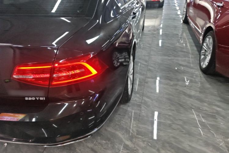 Used Volkswagen Magotan 2019 330TSI DSG Luxury Model China V Standard Right Rear Taillight