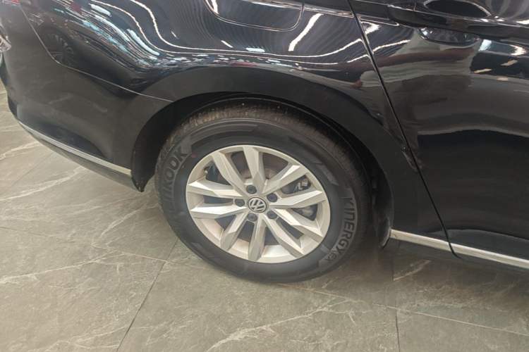 Used Volkswagen Magotan 2019 280TSI DSG Comfort Model China VI Standard Right Rear Wheel Hub