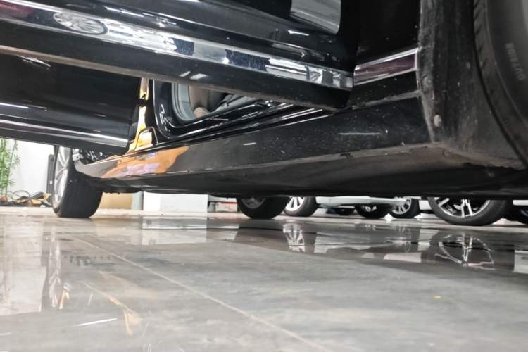Used Volkswagen Magotan 2019 330TSI DSG Luxury Model China V Standard Right Side Sill