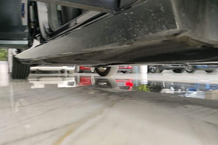 Used Volkswagen Magotan 2019 330TSI DSG Luxury Model China V Standard Right Side Sill