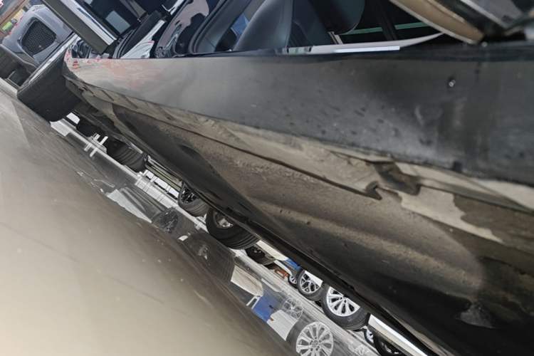 Used Volkswagen Magotan 2019 330TSI DSG Leading Model China VI Standard Right Side Sill