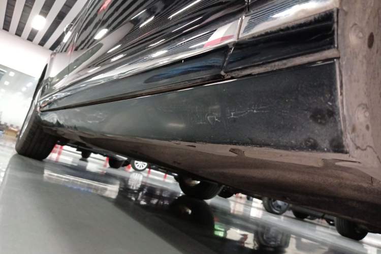 Used Volkswagen Magotan 2019 330TSI DSG Luxury Version China VI Standard Right Side Sill