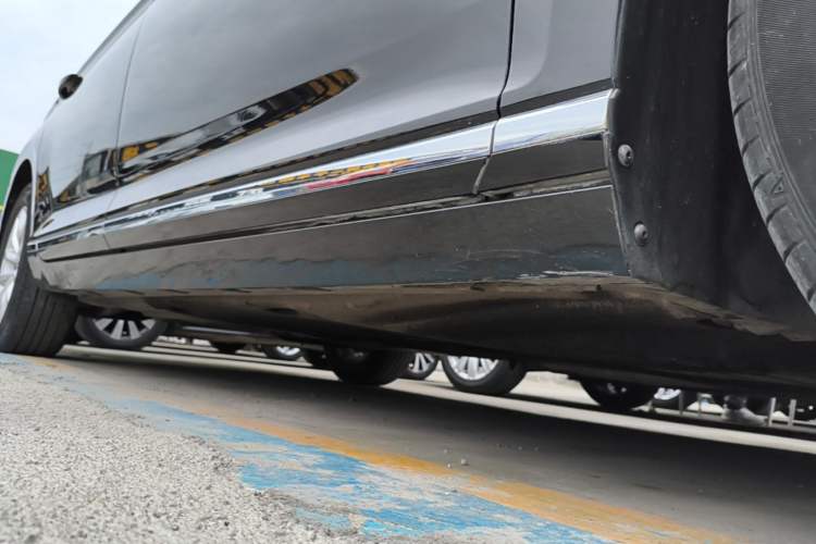 Used Volkswagen Magotan 2019 280TSI DSG Comfort Model China VI Standard Right Side Sill
