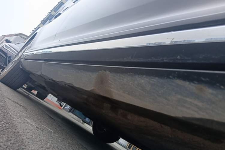 Used Volkswagen Magotan 2019 330TSI DSG Luxury Model China V Standard Right Side Sill