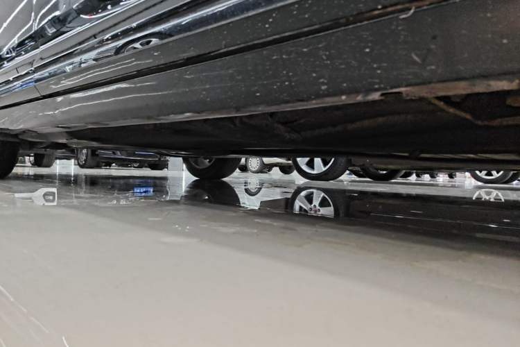 Used Volkswagen Magotan 2019 330TSI DSG Leading Model China VI Standard Right Side Sill