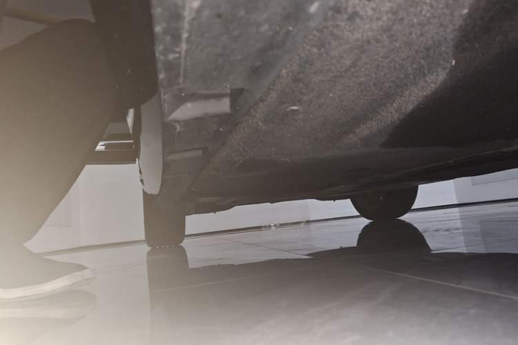 Used Volkswagen Magotan 2019 330TSI DSG Leading Model China VI Standard Right Side Sill