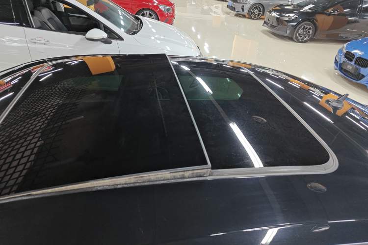 Used Volkswagen Magotan 2019 330TSI DSG Luxury Model China V Standard Roof