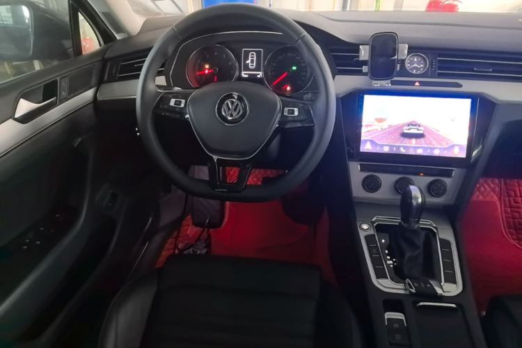 Used Volkswagen Magotan 2019 280TSI DSG Comfort Model China VI Standard Steering Wheel