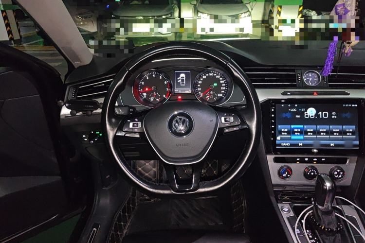 Used Volkswagen Magotan 2019 280TSI DSG Comfort Model China VI Standard Steering Wheel