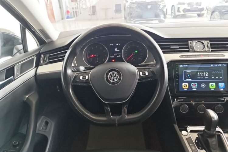 Used Volkswagen Magotan 2019 330TSI DSG Leading Edition China V Standard Steering Wheel