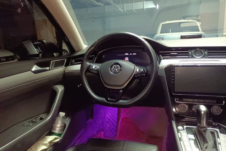 Used Volkswagen Magotan 2019 280TSI DSG Leading Model China V Standard Steering Wheel