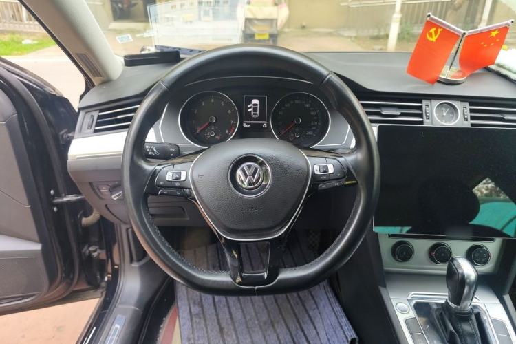 Used Volkswagen Magotan 2019 280TSI DSG Comfort Model China VI Standard Steering Wheel